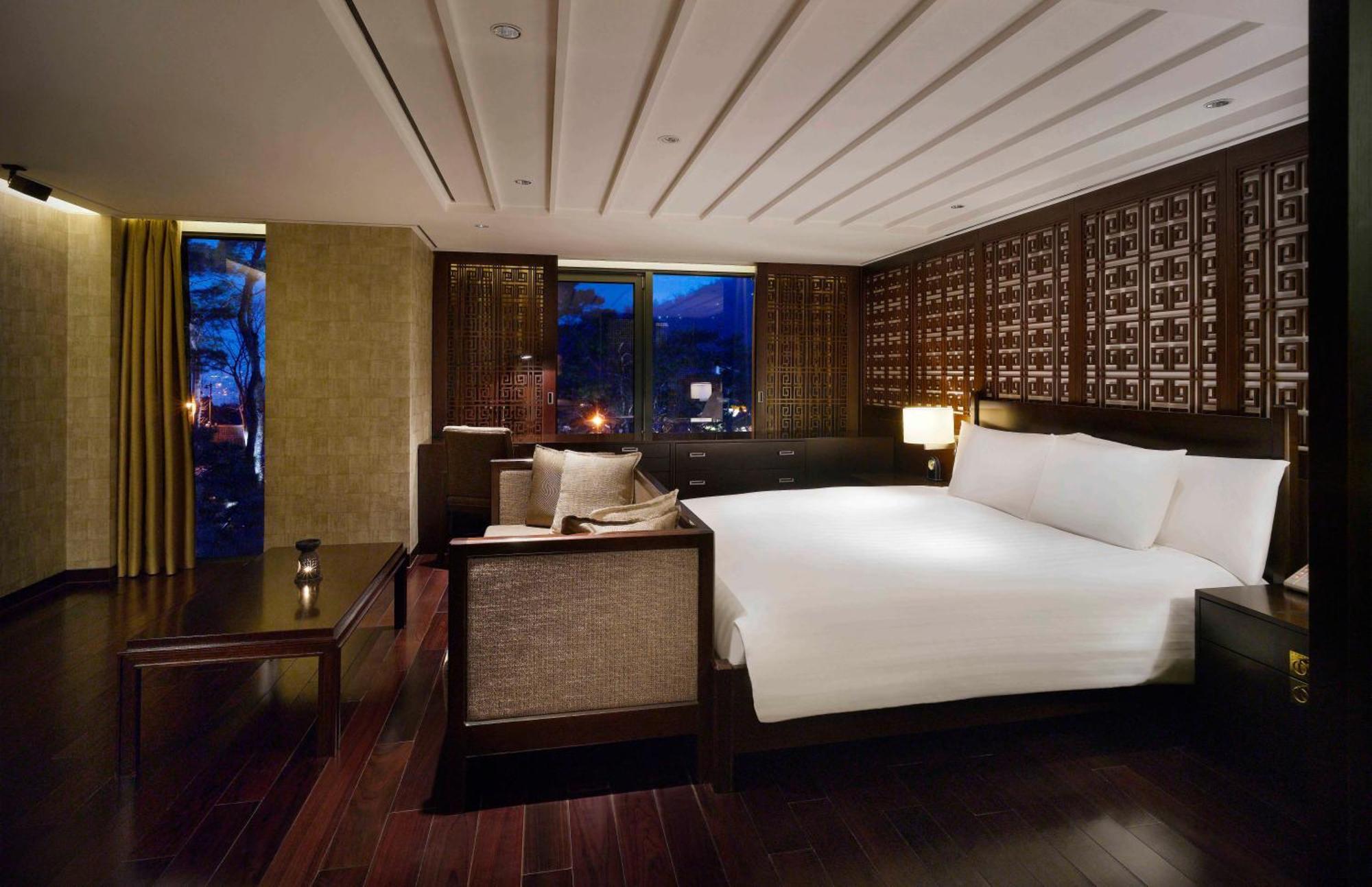 Banyan Tree Club &