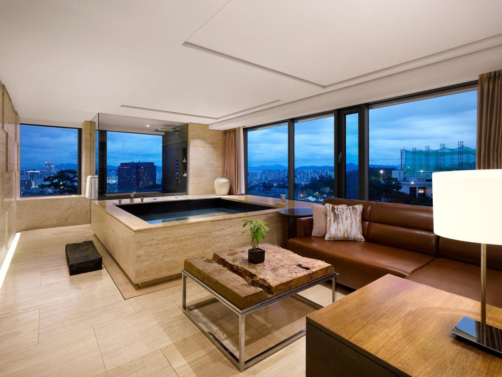 Hotel Banyan Tree Club & Seoul